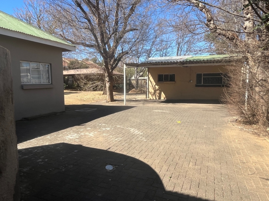 7 Bedroom Property for Sale in Park West Free State